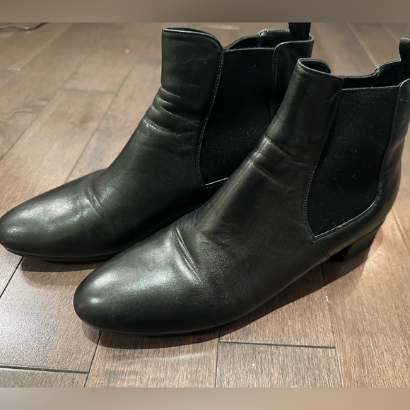 Women’s Prada ankle boots - Picture 3 of 7